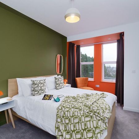 Apartment Two - Private Car Park, Comfortable And Well Equipped - By Ocean City Retreats プリマス エクステリア 写真
