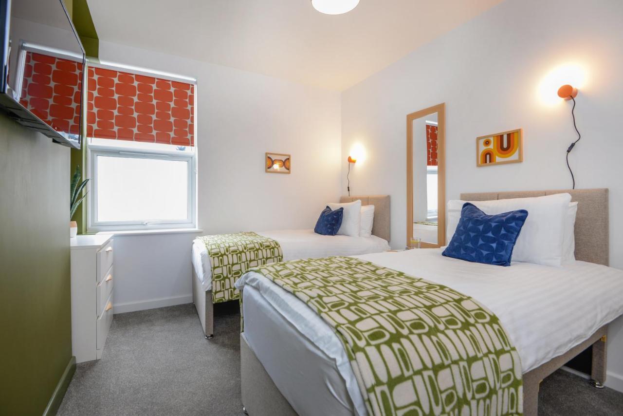 Apartment Two - Private Car Park, Comfortable And Well Equipped - By Ocean City Retreats プリマス エクステリア 写真